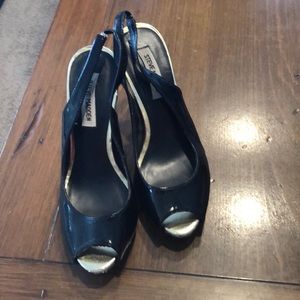 Steve Madden Black and Gold Heels